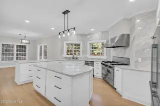 300 Cabbage Inlet Lane, Wilmington, NC 28409 — 4-bedroom home, Wilmington, NC, photo 17 of 76: 16_300 cabbage inlet ln-00016