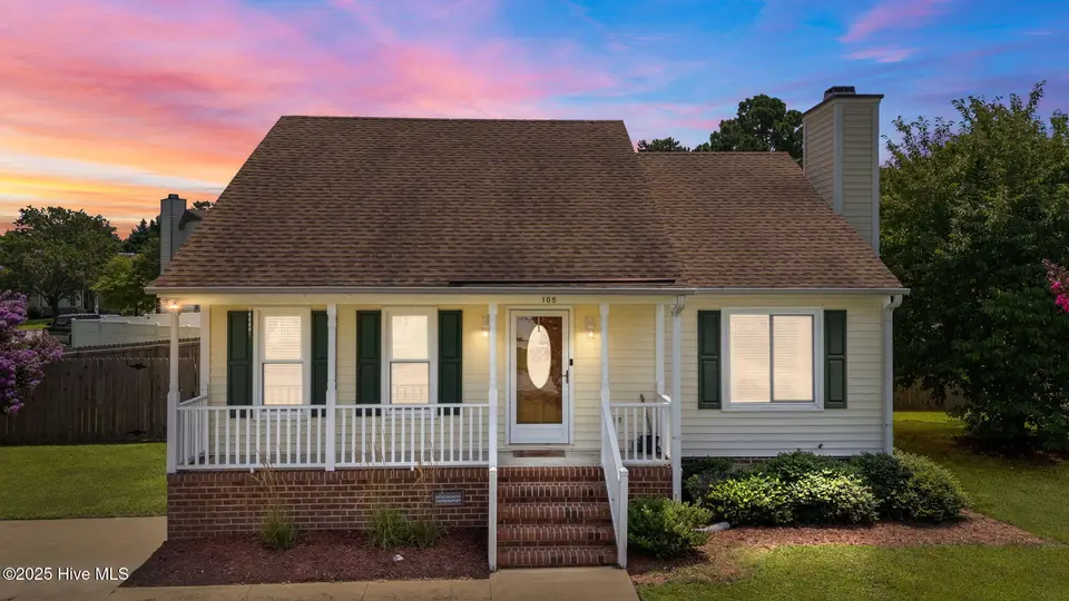 105 Barrington Court, Rocky Mount, NC 27803 – photo 1 of 40: Front View