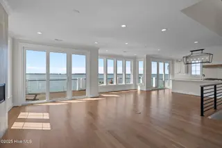 4737 S S Shore Dr Drive, Morehead City, NC 28557 – photo 6: 32-web-or-mls-1S3A9262