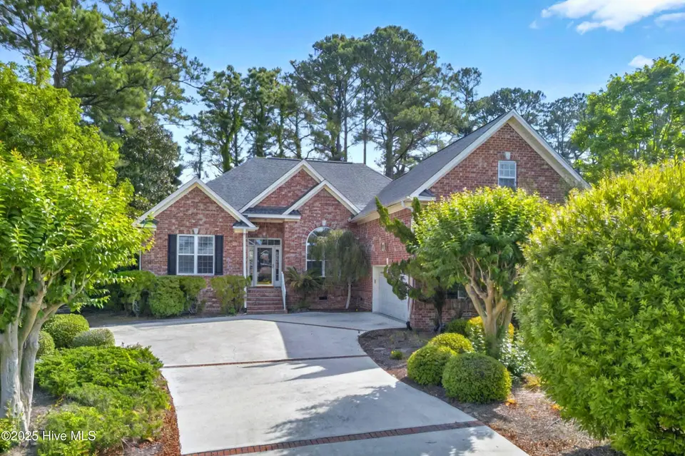 154 Windsor Circle SW, Ocean Isle Beach, NC 28469 — 3-bedroom home in Ocean Ridge Plantation, Ocean Isle Beach, NC, photo 1 of 64: 154 Windsor listing photos