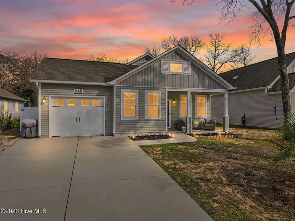 104 NW 19th Street, Oak Island, NC 28465 – photo 1 of 28: 104 NW 19th 1