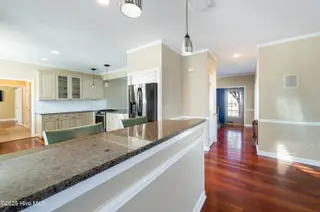 6636 Shire Lane, Wilmington, NC 28411 – photo 9: Interiors11