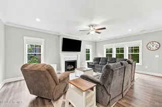 942 Greenbriar Drive, Vass, NC 28394 – photo 9: 20260730184251415701000000-o