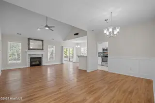 324 Foxwood Lane, Wilmington, NC 28409 – photo 3: 27-web-or-mls-DSC02401
