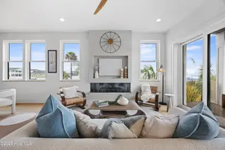 605 Fort Fisher Boulevard S Unit A, Kure Beach, NC 28449 – photo 17: 34_living room