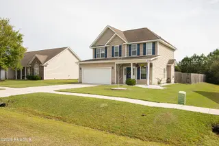 226 Silver Hills Drive, Jacksonville, NC 28546 — 3-bedroom home in Sterling Farms, Jacksonville, NC, photo 7 of 41: DSC_5736