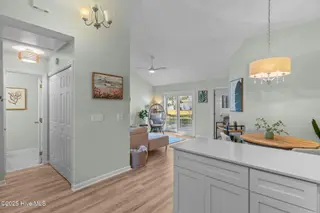 3831 Merestone Drive, Wilmington, NC 28412 – photo 21: 20-2nd_bath_entry