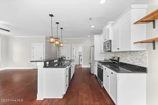 1213 Daisy Court, Holly Ridge, NC 28445 — 3-bedroom home in Neighborhoods of Holly Ridge, Holly Ridge, NC, photo 16 of 36: daisy-16