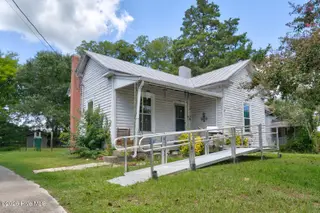 302 W 1st Street, Tarboro, NC 27886 – photo 1: Front