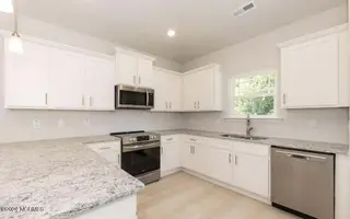 73 Fishing Creek Drive, New Bern, NC 28562 – photo 8: 1634 kitchen 2