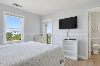 790 New River Inlet Road 205b, North Topsail Beach, NC 28460 — 1-bedroom condo in Villa Capriani, North Topsail Beach, NC, photo 15 of 43: 52nXSQV%21download