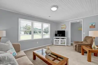 767 E Ocean Road, Holly Ridge, NC 28445 — 3-bedroom home, Holly Ridge, NC, photo 12 of 39: Living Room