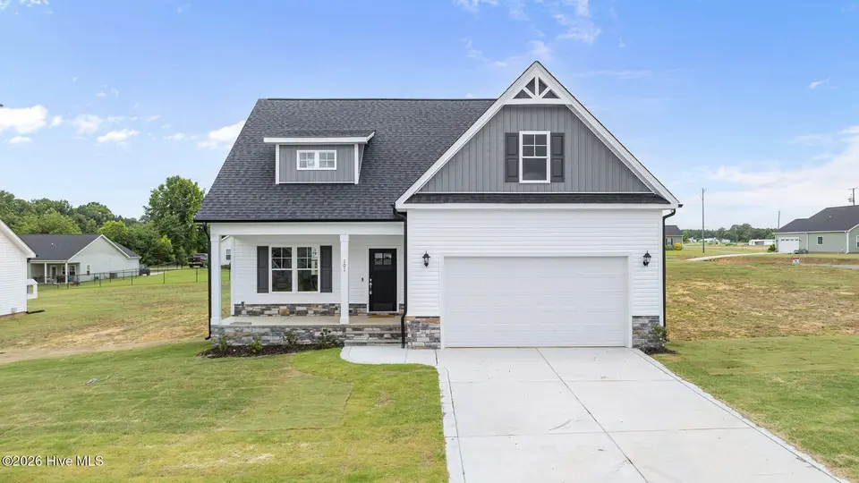 101 Baileys Place, Pikeville, NC 27863 – photo 1 of 32: aae657d9-98f1-42a3-a84c-9a6e7060e28d