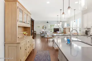 1693 Clove Hitch Lane SW, Ocean Isle Beach, NC 28469 — 3-bedroom home in Waterway Cove, Ocean Isle Beach, NC, photo 12 of 45: 020_1693_clove_hitch_lane_sw-20_915