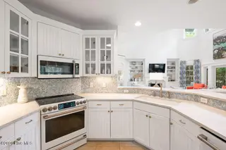 17 Sabal Palm Trail, Bald Head Island, NC 28461 — 5-bedroom home in BHI (Bald Head Island), Bald Head Island, NC, photo 14 of 42: images-16