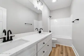 185 Shagbark Court, West End, NC 27376 – photo 21: 22_bathroom