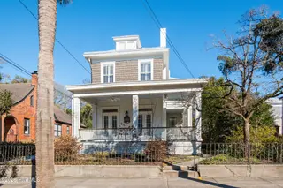 121 S 5th Avenue, Wilmington, NC 28401 – photo 2: web-1