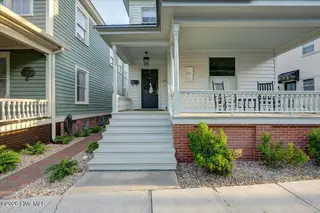 229 New Street, New Bern, NC 28560 – photo 3: Front Porch