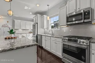 380 N Bracken Fern Lane, Southern Pines, NC 28387 – photo 12: 30-web-or-mls-AZ3A7798