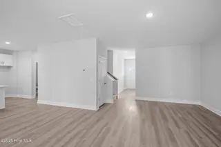 7018 Bayberry Park Drive, New Bern, NC 28562 – photo 15: 10-web-or-mls-BLS_0021