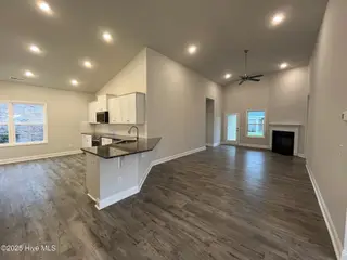 1208 Palatka Place SE, Bolivia, NC 28422 – photo 10: Living Room