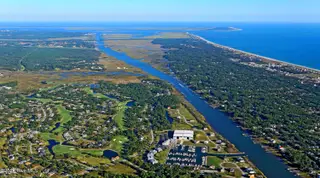 4387 12 Polly Gully Court SE, Southport, NC 28461 — lot in St James, Southport, NC, photo 21 of 33: Oak Island Waterway-St. James