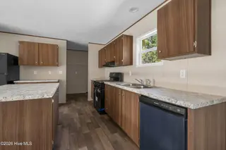 580 S Windward Drive SW, Supply, NC 28462 – photo 12: Kitchen