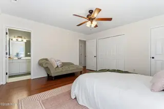 2214 Jefferson Street, Wilmington, NC 28401 – photo 23: 34-web-or-mls-dsc08519_edit
