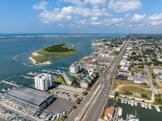 104 S 3rd Street I-1 & Slip 5 Atlantic Harbour, Morehead City, NC 28557 – photo 2: Atlantic Harbor I-1 and slip #5