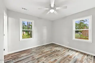 1000 Hedrick Boulevard, Morehead City, NC 28557 – photo 21: 38-web-or-mls-1000 Hedrick Blvd 065-edit