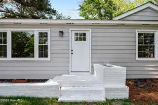 2818 Jefferson Drive, Greenville, NC 27858 – photo 3: 3-web-or-mls-LHV_3773
