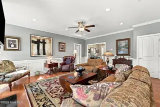 209 Barkside Lane, New Bern, NC 28562 — 4-bedroom home in Hunters Ridge, New Bern, NC, photo 5 of 46: 38-web-or-mls-0C0A7142_edit