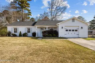 303 Greenbriar Drive, Jacksonville, NC 28546 – photo 1: 1-web-or-mls-303 Greenbriar Dr. 81