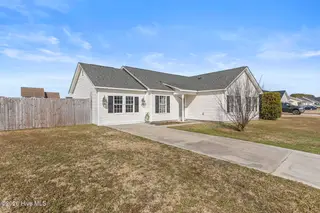 107 Airleigh Place, Richlands, NC 28574 – photo 2: airleigh-1