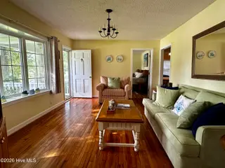 1590 S River Road, Beaufort, NC 28516 – photo 9: Living room