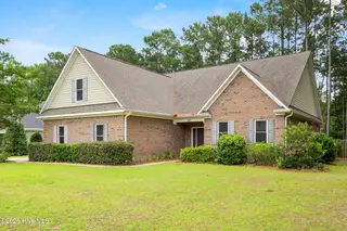 330 Crown Pointe Drive, Hampstead, NC 28443 – photo 2
