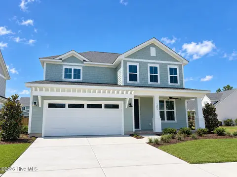 5202 Moonshell Loop, Wilmington