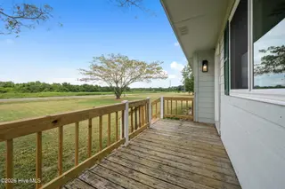 3833 Nc Hwy 903, Rose Hill, NC 28458 — 3-bedroom home, Rose Hill, NC, photo 6 of 33: 6-web-or-mls-Front porch