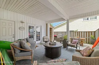 704 Ocean Boulevard 2, Carolina Beach, NC 28428 – photo 8: Outdoor entertainment
