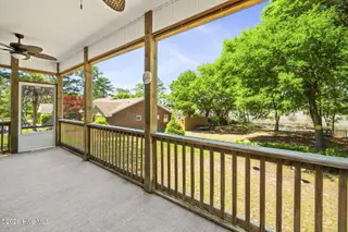 215 Star Hill Drive, Cape Carteret, NC 28584 – photo 23: 22-web-or-mls-215-StarHillDr-5-4-26-022