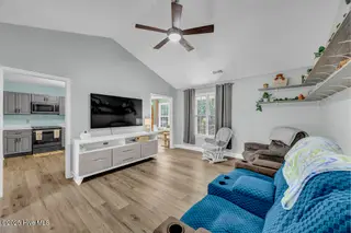 7368 Hazelstone Lane, Leland, NC 28451 — 3-bedroom home in Stoney Creek Plantation, Leland, NC, photo 4 of 33: Living Room