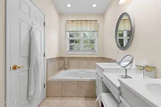 777 Marsh Rose Path NW, Calabash, NC 28467 — 4-bedroom home in Meadowlands, Calabash, NC, photo 21 of 54: 21-web-or-mls-CAMMediaLLC.com (36 of 50)