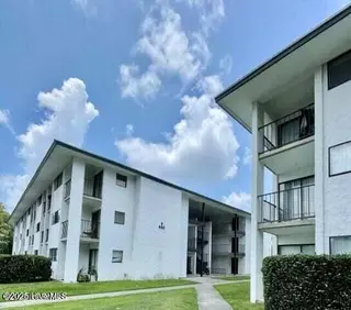 460 Racine Drive 2 Units, Wilmington, NC 28403 — 4-bedroom home in Campus Edge, Wilmington, NC, photo 5 of 16
