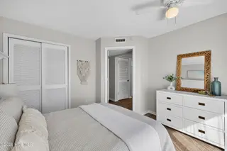 1102 N Lumina Avenue N Apt B3, Wrightsville Beach, NC 28480 – photo 21: 1102NLuminaAvenueUnitB3-17