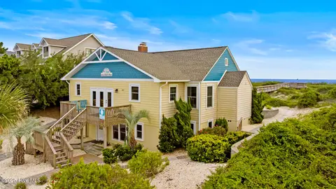 419 Caswell Beach Rd, Oak Island