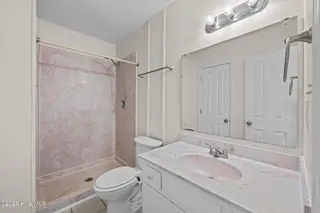 1208 Caracara Drive, New Bern, NC 28560 – photo 18: 34-web-or-mls-DSC_9132