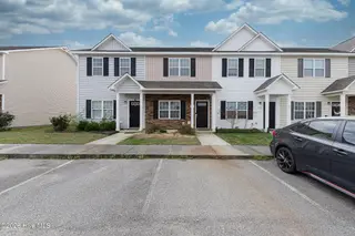 518 Oyster Rock Lane, Sneads Ferry, NC 28460 – photo 2: 2FRONT