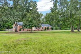 154 NW Bridge Road, Jacksonville, NC 28540 – photo 4: 1-4