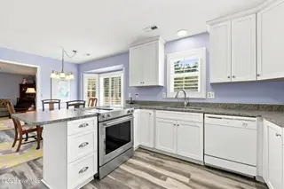 102 Periwinkle Drive, Emerald Isle, NC 28594 – photo 4: 24-web-or-mls-IMG_5818