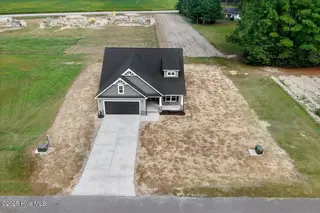 3725 Huntcliff Drive, La Grange, NC 28551 – photo 2: 09-3725 Huntcliff Dr-9